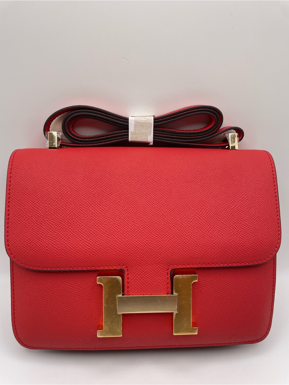 The Vivienne 24 - Red